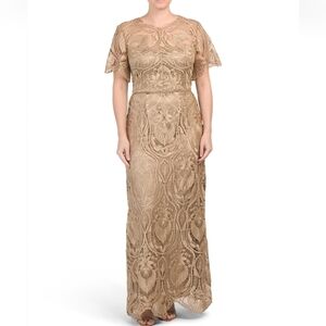 Adrianna Papell Women's Bell Sleeve Embroidered Gown